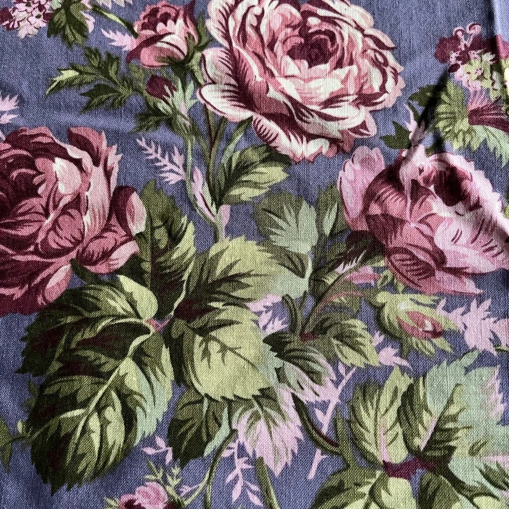 Cotton Quilt Fabric~Pink Cabbage Roses - Picture 4 of 5